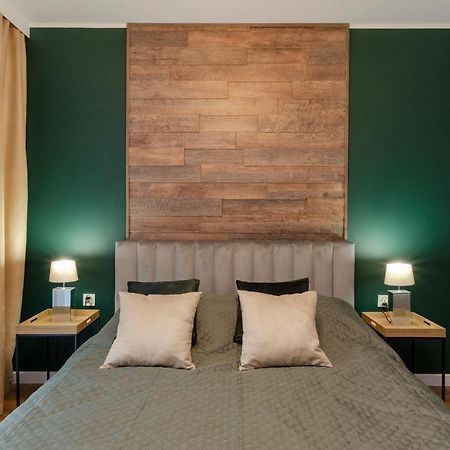 East Side Apartments วูดช์ ภายนอก รูปภาพ