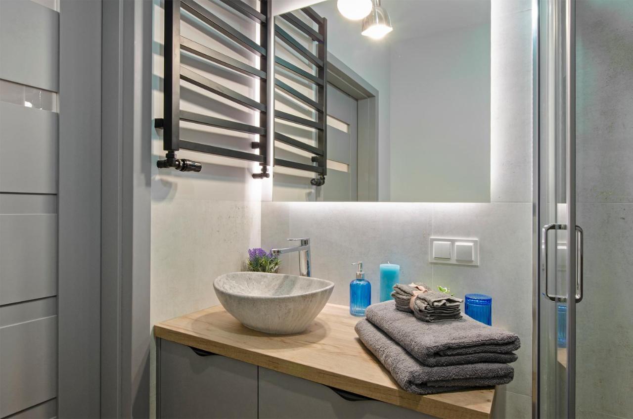 East Side Apartments วูดช์ ภายนอก รูปภาพ