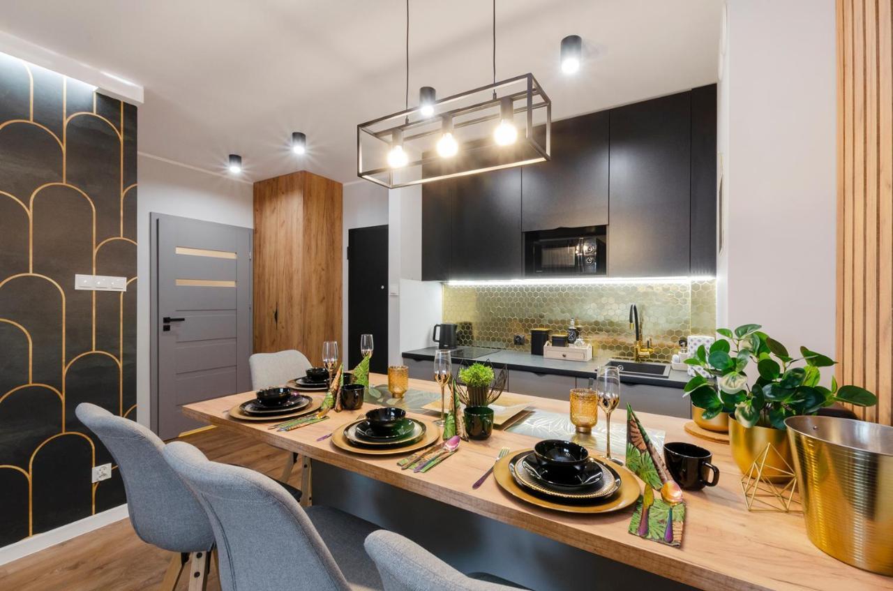 East Side Apartments วูดช์ ภายนอก รูปภาพ