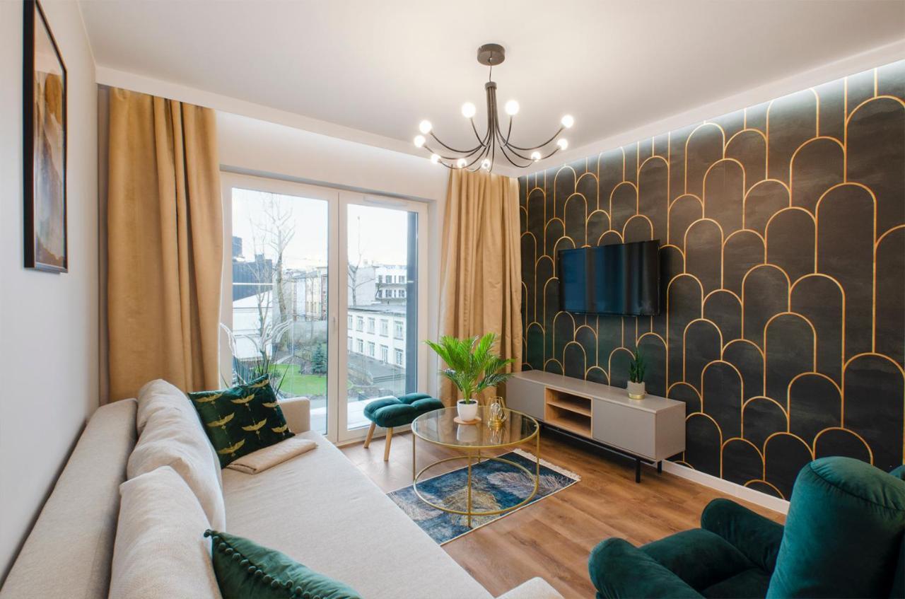 East Side Apartments วูดช์ ภายนอก รูปภาพ